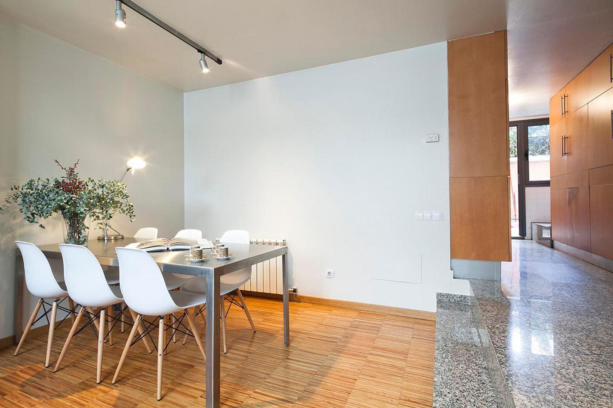 My Space Emirates - Charming Duplex In Ideal For Families Or Friends Appartamento Barcellona
